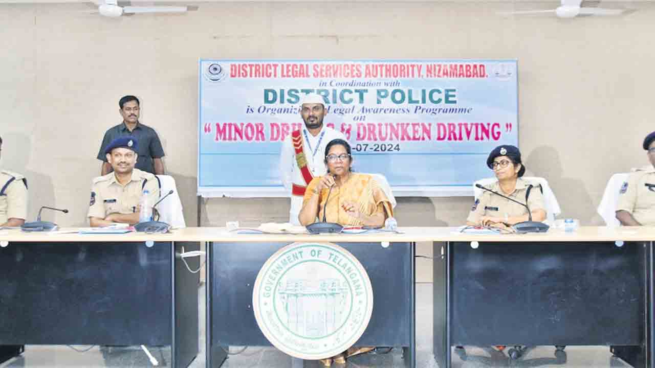 మైనర్లు బండి నడిపితే తల్లిదండ్రులకూ జైలు