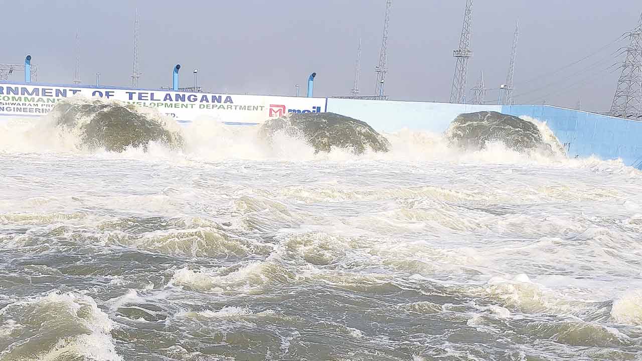 కేటీఆర్‌ అల్టిమేటం.. కాళేశ్వరం మోటర్లు ఆన్‌