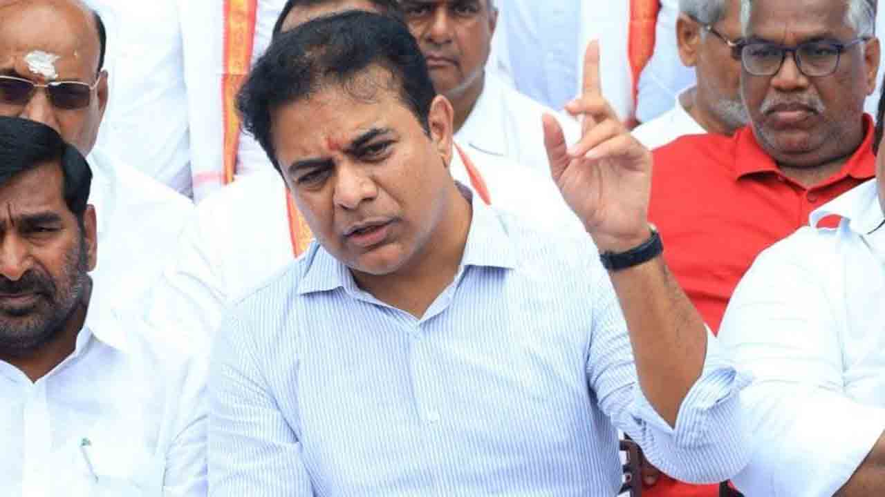 KTR | ఆగస్టు 2 వరకు గడువిస్తున్నాం.. లేదంటే 50 వేల మంది రైతులతో వచ్చి పంప్‌హౌస్‌లు ఆన్‌ చేస్తాం: కేటీఆర్‌