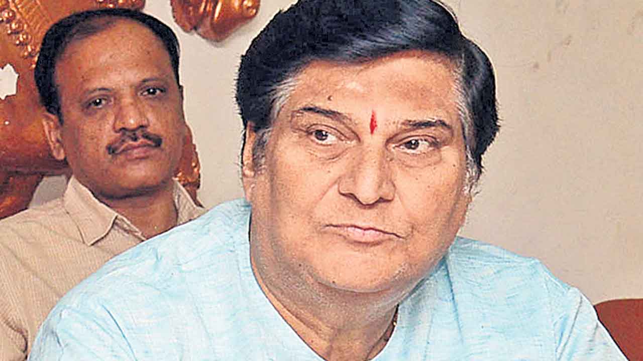 దాశరధి శతజయంతిని అధికారికంగా నిర్వహించాలి