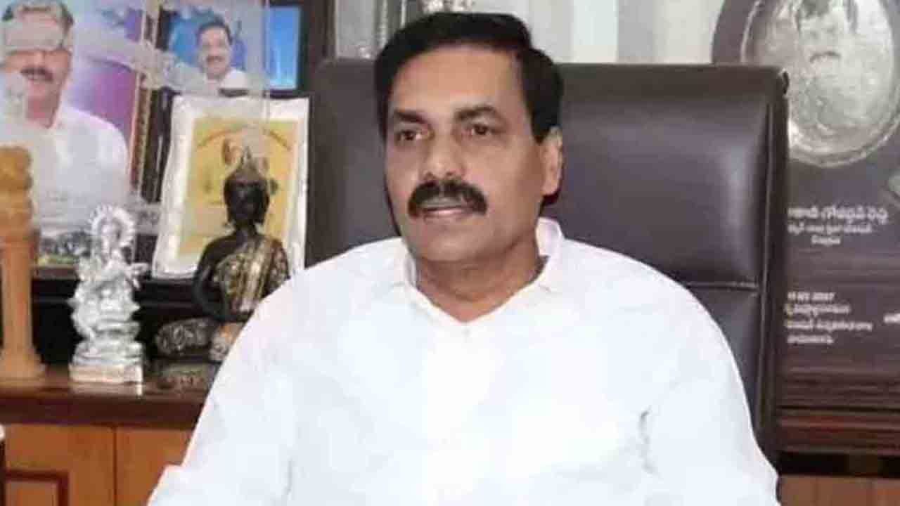 Former minister Kakani | జగన్‌ను బద్నాం చేసేందుకే చంద్రబాబు శ్వేతపత్రాలు : మాజీ మంత్రి కాకాణి