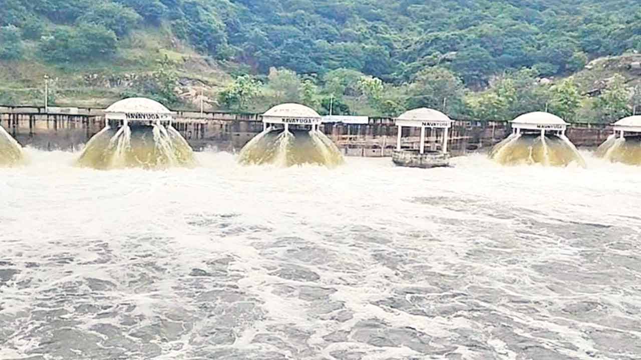 కాళేశ్వర జల పరవళ్లు