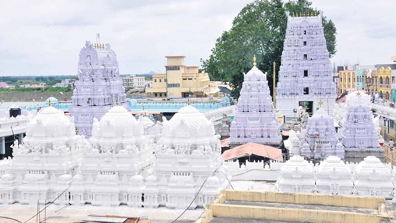 బదిలీల కోసం కమిటీలు