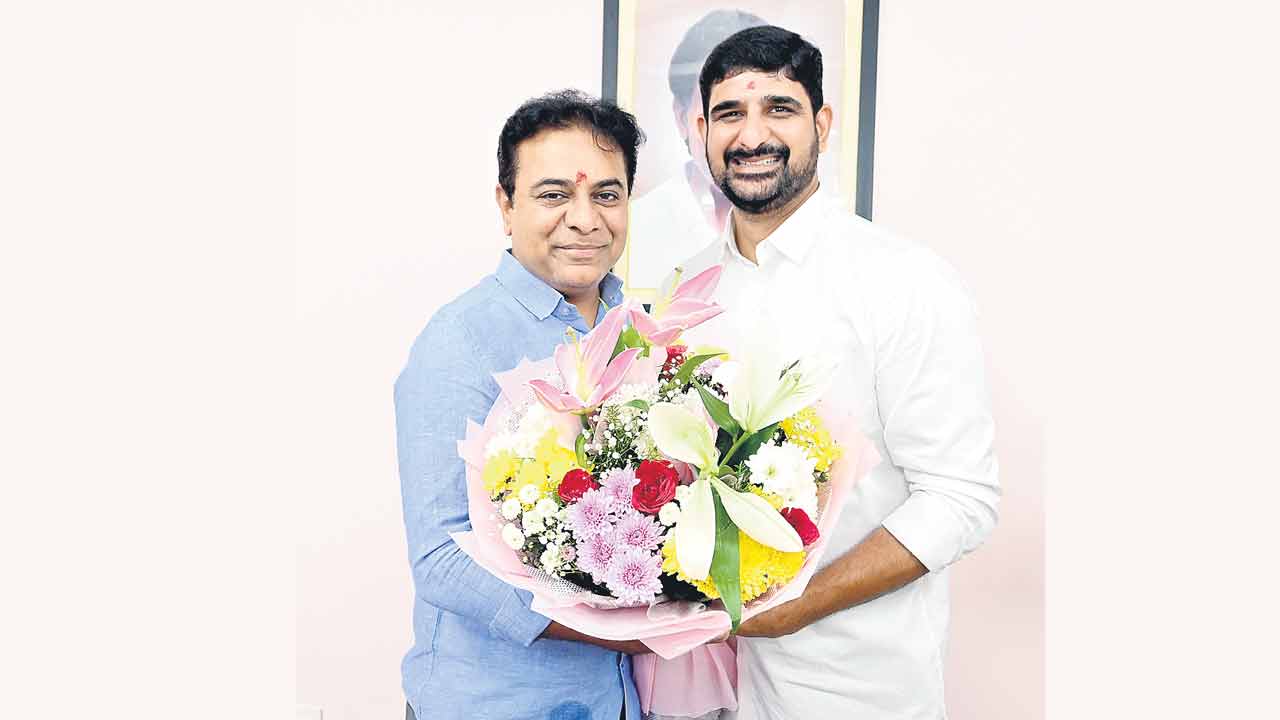 వందేళ్లూ వర్ధిల్లు