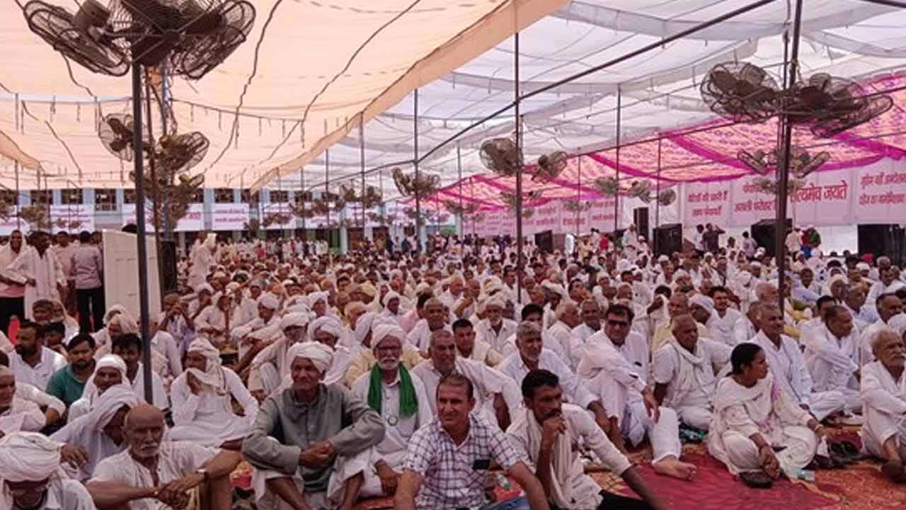 Khap Panchayat | స్వలింగ వివాహాలపై నిషేధం విధించాలి.. ఐదు రాష్ట్రాల ఖాప్‌ పంచాయతీ డిమాండ్