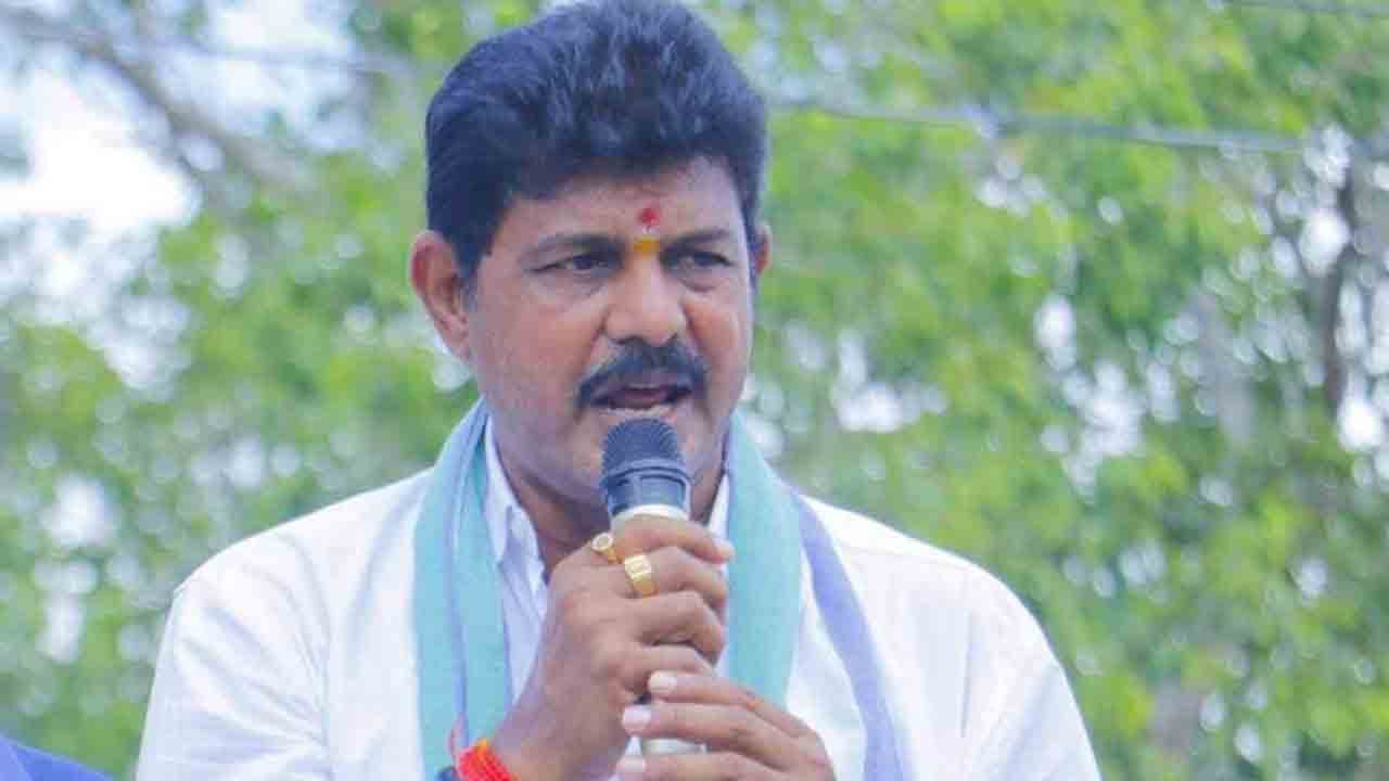 Former MLA resigns | జగన్‌కు ఝలక్‌.. వైసీపీకి మాజీ ఎమ్మెల్యే కిలారి రోశయ్య రాజీనామా