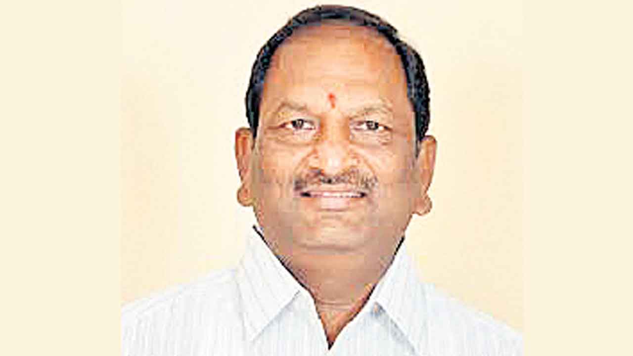 రైతాంగాన్ని ఢిల్లీకి తాకట్టు పెట్టిన రేవంత్‌