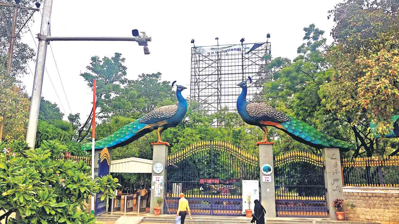 కేబీఆర్‌ టన్నెల్‌ అసాధ్యమే