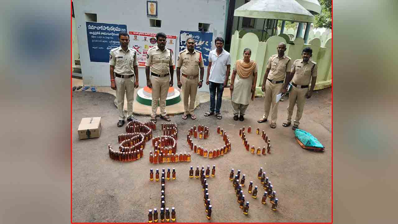 Liquor Seize | శ్రీశైలంలో భారీగా తెలంగాణ మద్యం పట్టివేత.. ఇద్దరు మహిళల అరెస్ట్