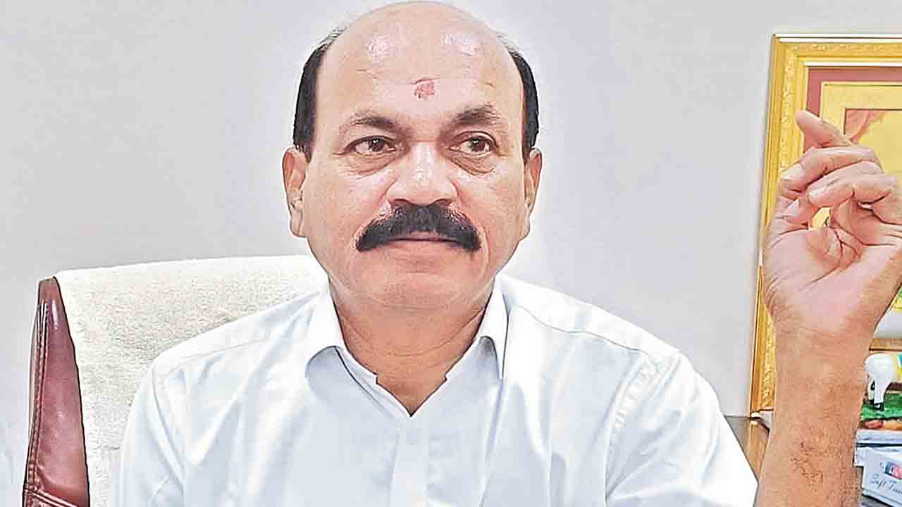 షరతులు లేకుండా రుణమాఫీ చేయాలి