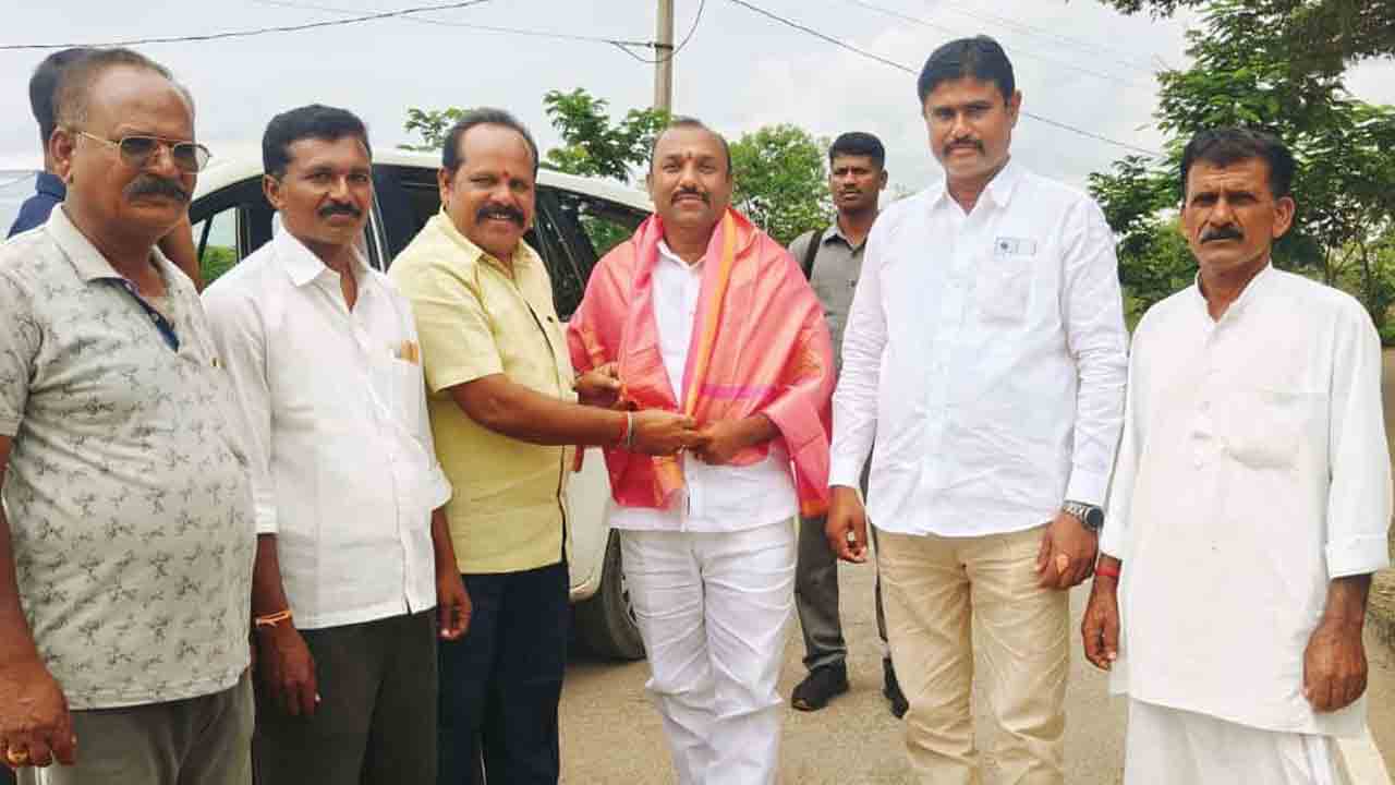 అధైర్యపడొద్దు.. అండగా ఉంటా..