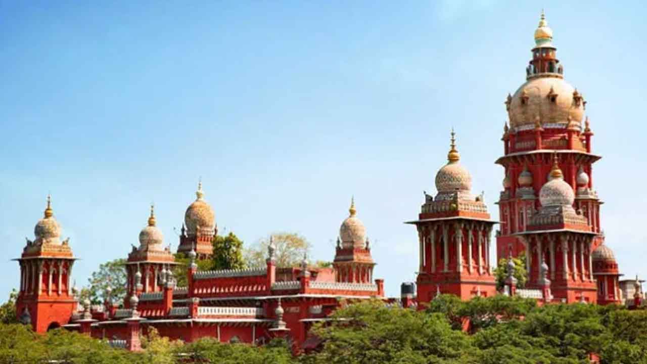 డ్యూటీలో ముస్లింలు గడ్డంతో ఉండటం తప్పుకాదు