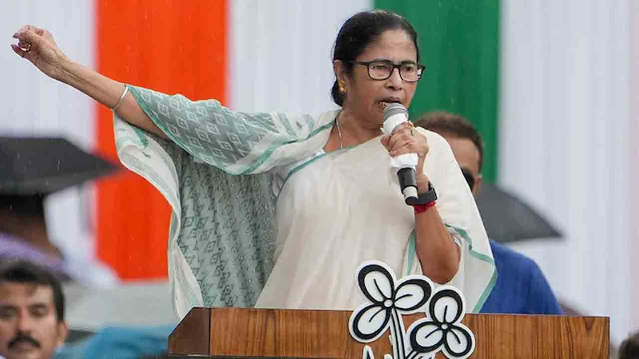 Mamata Banerjee | దీదీ వ్యాఖ్యలు ఉగ్రవాదులకు ప్రయోజనం చేకూరేలా ఉన్నాయ్‌ : బంగ్లాదేశ్‌