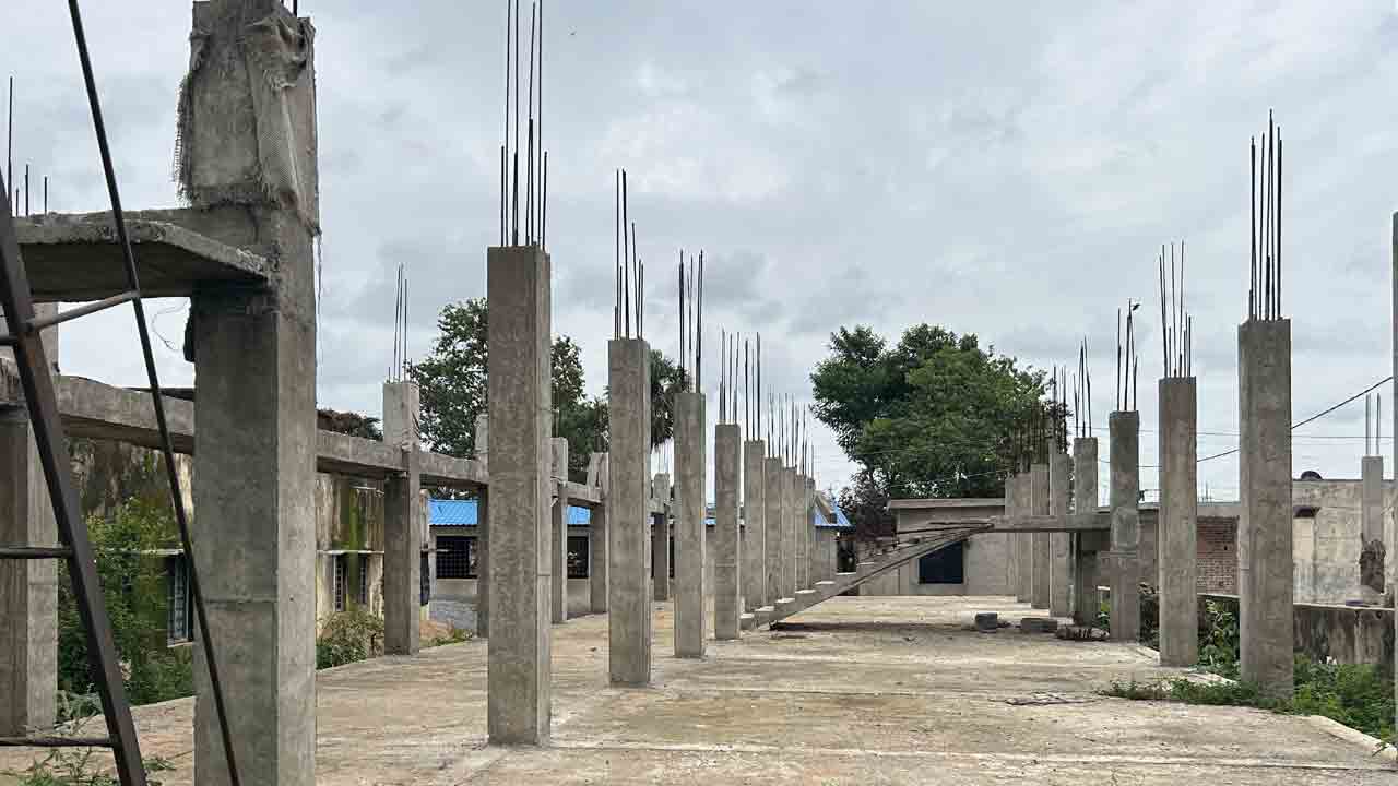 క్షణక్షణం.. భయం భయం!