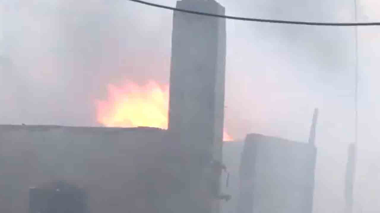 Massive Fire | ఇంజిన్‌ ఆయిల్‌ ఫ్యాక్టరీలో భారీ అగ్నిప్రమాదం