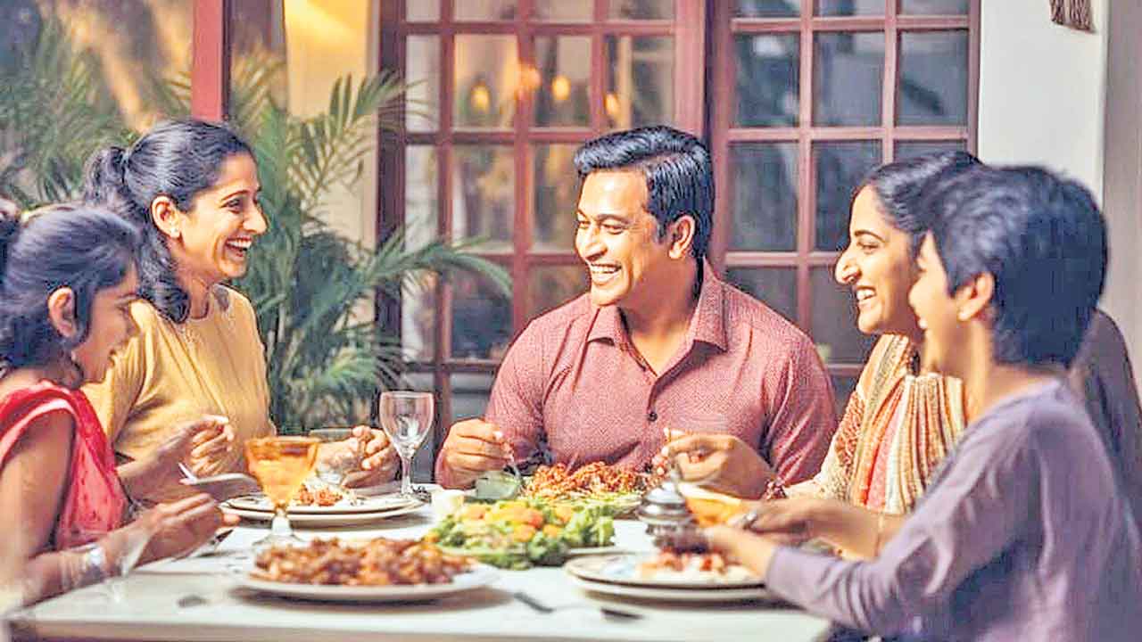 Dinner | రాత్రి భోజనం ఎంత తొందరగా తింటే అంత మేలు..