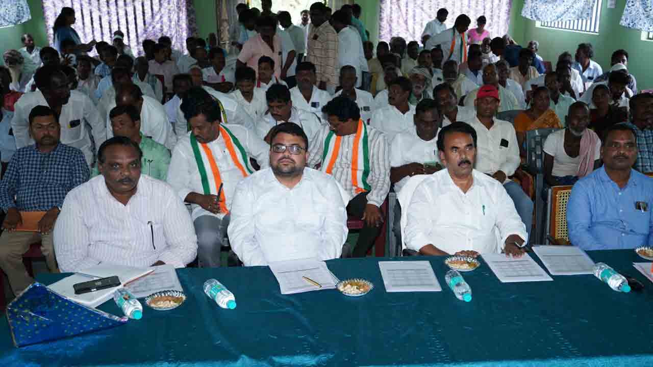 కాంగ్రెస్‌ కర్షకుల ప్రభుత్వం