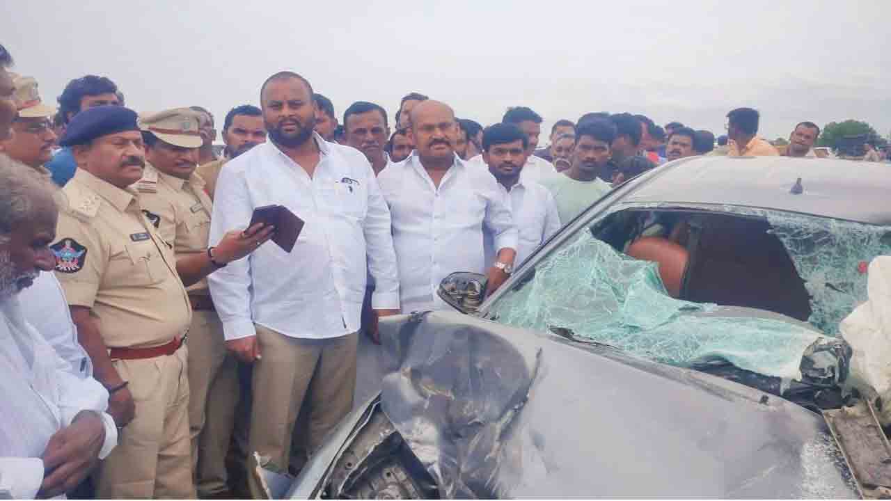 Minister Ramprasad Reddy | మైనర్లు వాహనాలు నడిపితే చర్యలు తీసుకోవాలి : మంత్రి రాంప్రసాద్‌ రెడ్డి