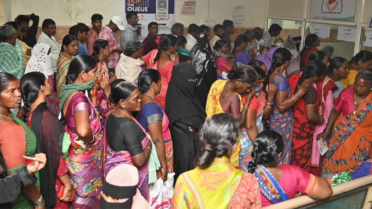 వణికిస్తున్న సీజనల్‌ వ్యాధులు