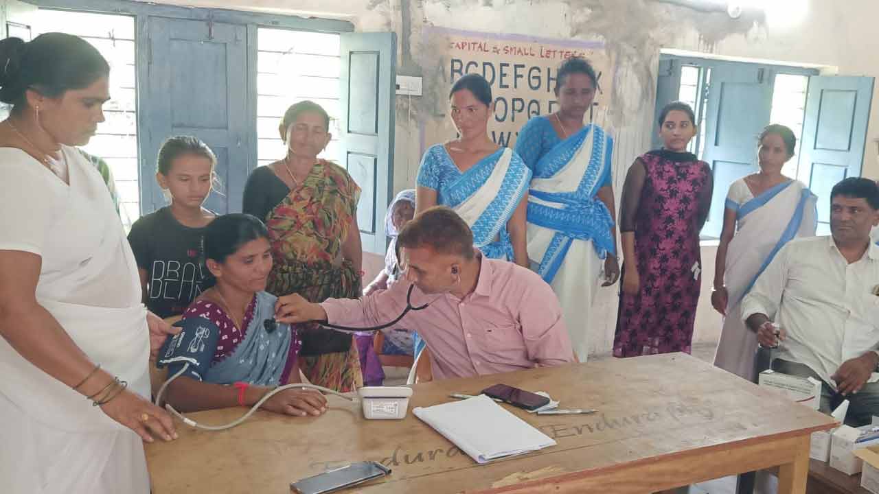 నర్సాపురంలో విషజ్వరాలు