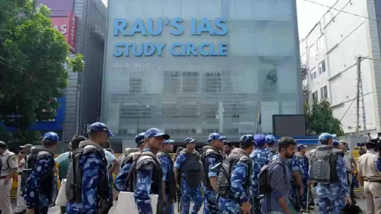 Coaching center tragedy | తీస్‌ హజారీ కోర్టుకు నిందితులు.. 14 రోజుల జ్యుడీషియల్‌ కస్టడీ