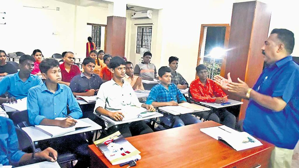 P Krishnamurthy, Students,