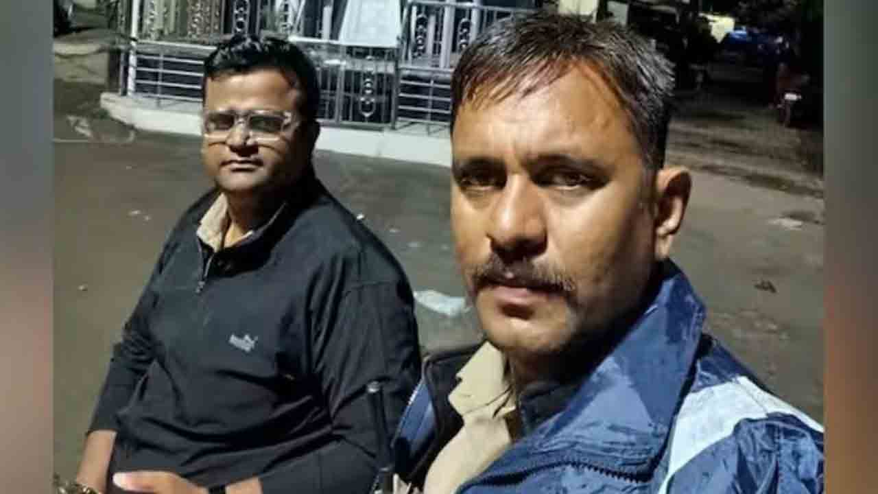 Pune Hit And Run | బైక్ను ఢీకొట్టిన కారు.. ఇద్దరు పోలీస్ కానిస్టేబుల్స్ మృతి