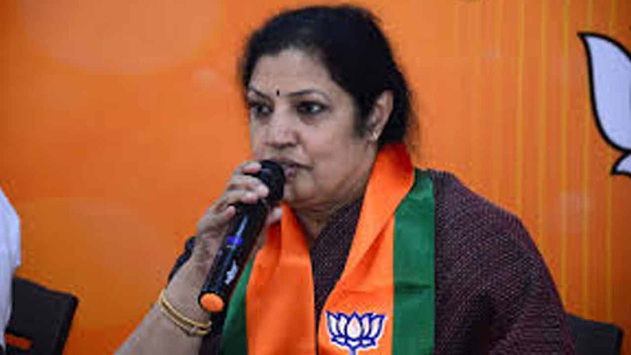 బావ కళ్లలో ఆనందం కాదు.. భక్తుల కళ్లలో ఆనందం చూడండి.. పురంధేశ్వరిపై వైసీపీ నాయకుల ఫైర్‌