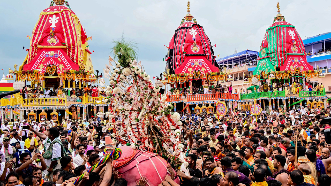 Jagannath Rath Yatra | నేత్రపర్వంగా పూరీ జగన్నాథుడి రథయాత్ర.. రేపు గుండిచా ఆలయానికి..