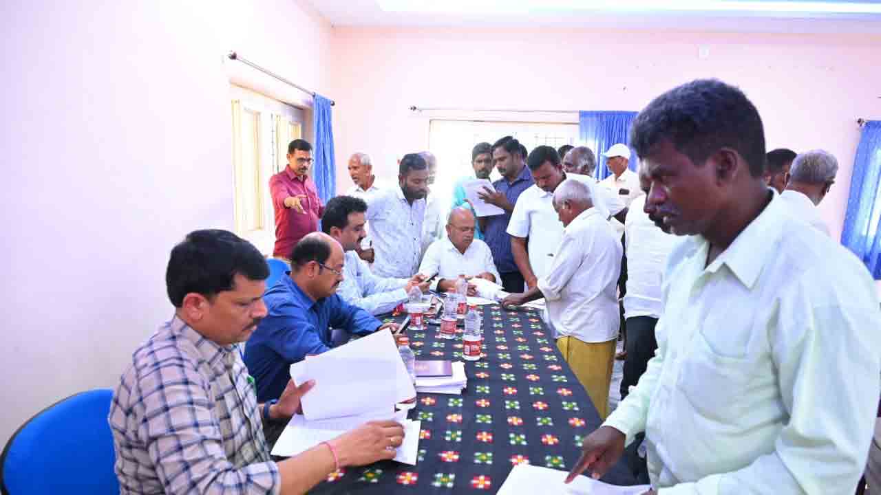 ఎకరా భూమికి రూ.80 ఇవ్వాల్సిందే