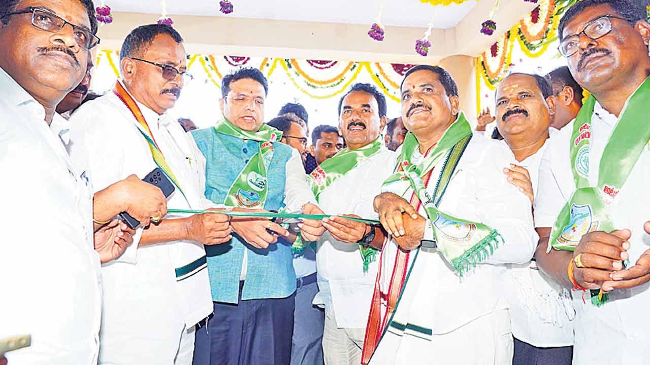 పారిశ్రామిక రంగ అభివృద్ధికి పెద్దపీట