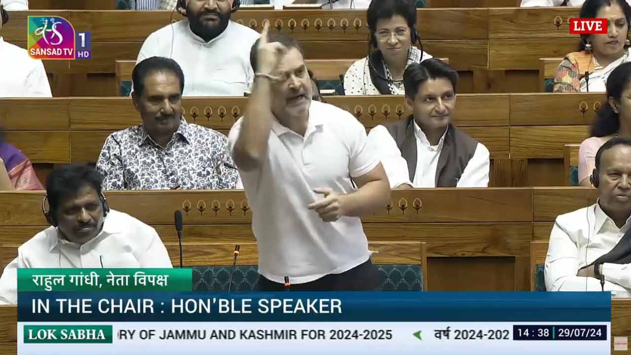 Rahul Gandhi | కేంద్రం పన్నిన చక్రవ్యూహాన్ని ఛేదించి తీరుతాం.. లోక్‌సభలో నిప్పులు చెరిగిన రాహుల్‌గాంధీ