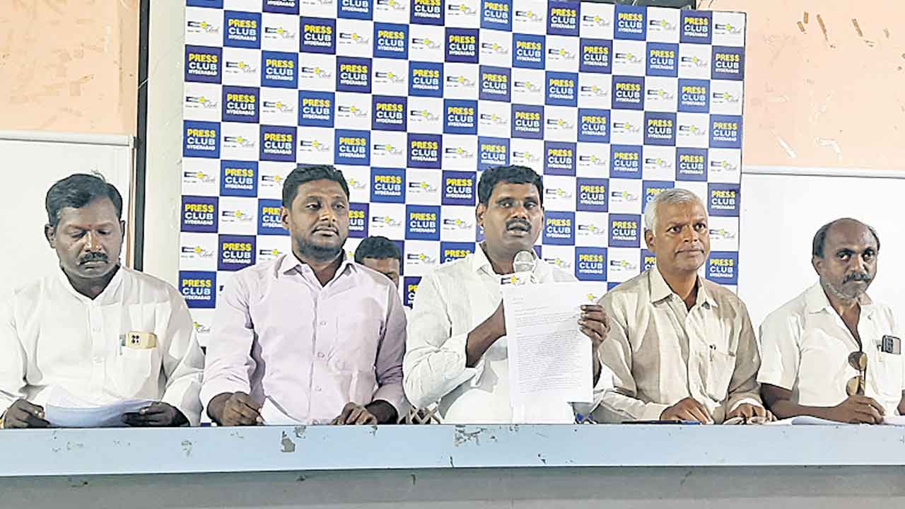 బీసీలకు మొండి‘చెయ్యే’నా!