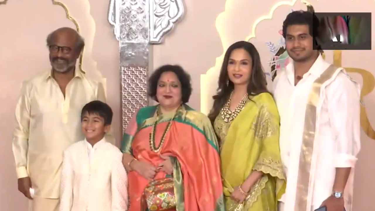 Anant-Radhika wedding | అనంత్‌ అంబానీ-రాధికా మర్చంట్ వివాహం.. సినీతారల కోలాహలం.. Videos