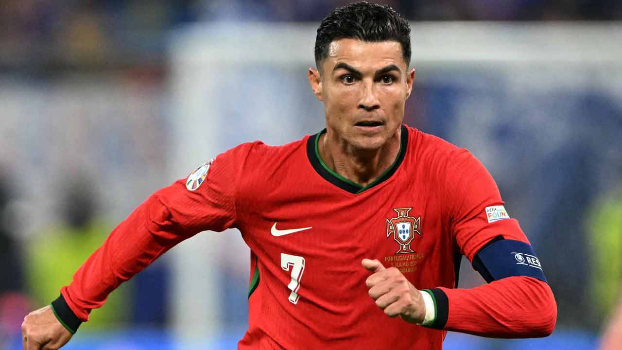 Cristiano Ronaldo | రొనాల్డో కల చెదిరె.. యూరోకప్‌ క్వార్టర్స్‌లో పోర్చుగల్‌ నిష్క్రమణ