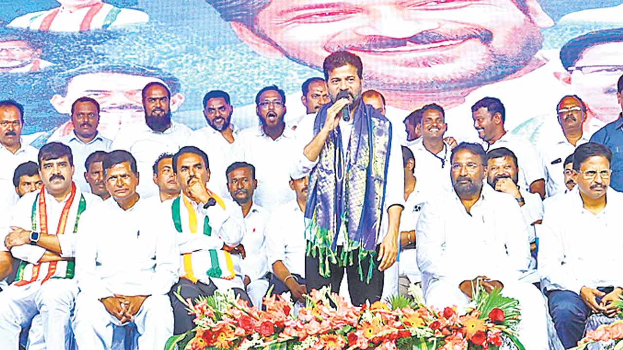 కోచింగ్‌ సెంటర్ల కుట్ర ఇది