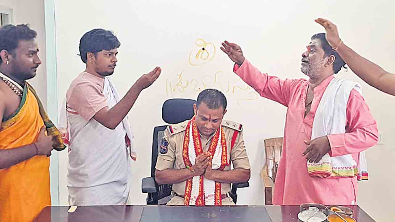 నూతన భవనంలోకి.. కొమురవెల్లి పీస్‌