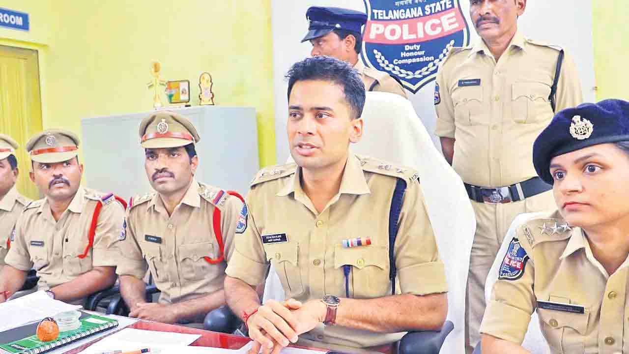 ఆన్‌లైన్‌ బెట్టింగ్‌ల కోసం చోరీ