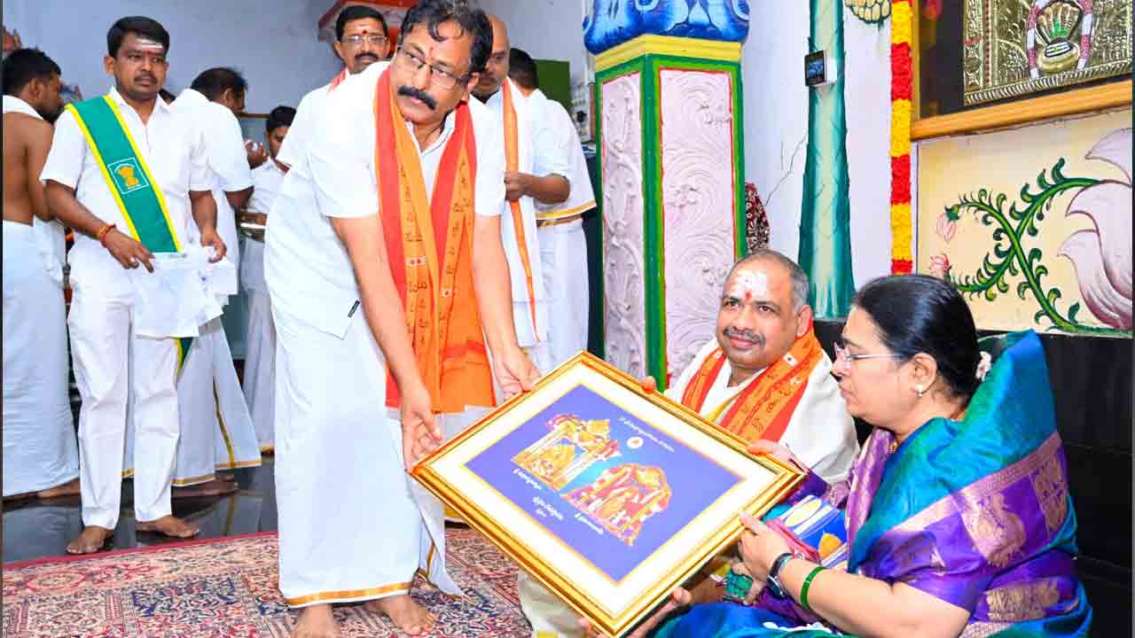 Srisailam | భ్రమరాంబ మల్లికార్జున స్వామి అమ్మవార్లను దర్శించుకున్న ఏపీ హైకోర్టు జస్టిస్ జ్యోతిర్మయి