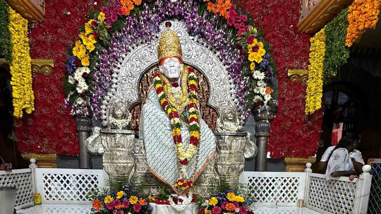 భక్తిశ్రద్ధలతో ‘గురుపౌర్ణమి’