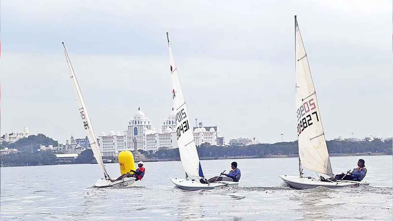 హైదరాబాద్‌ సెయిలింగ్‌ వీక్‌ ఆరంభం