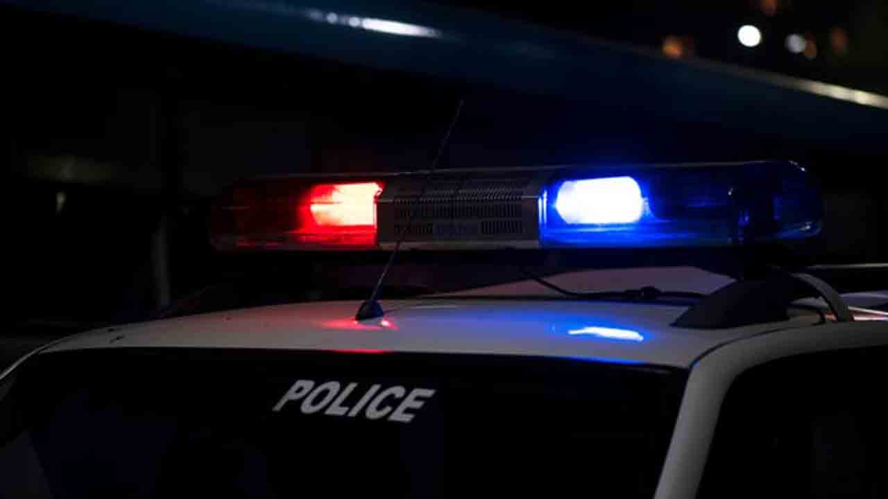 Shooting | సమాజ్‌వాదీ పార్టీ నాయకుడి ఇంటి వద్ద కాల్పులు.. చిన్నారి సహా ఆరుగురికి గాయాలు