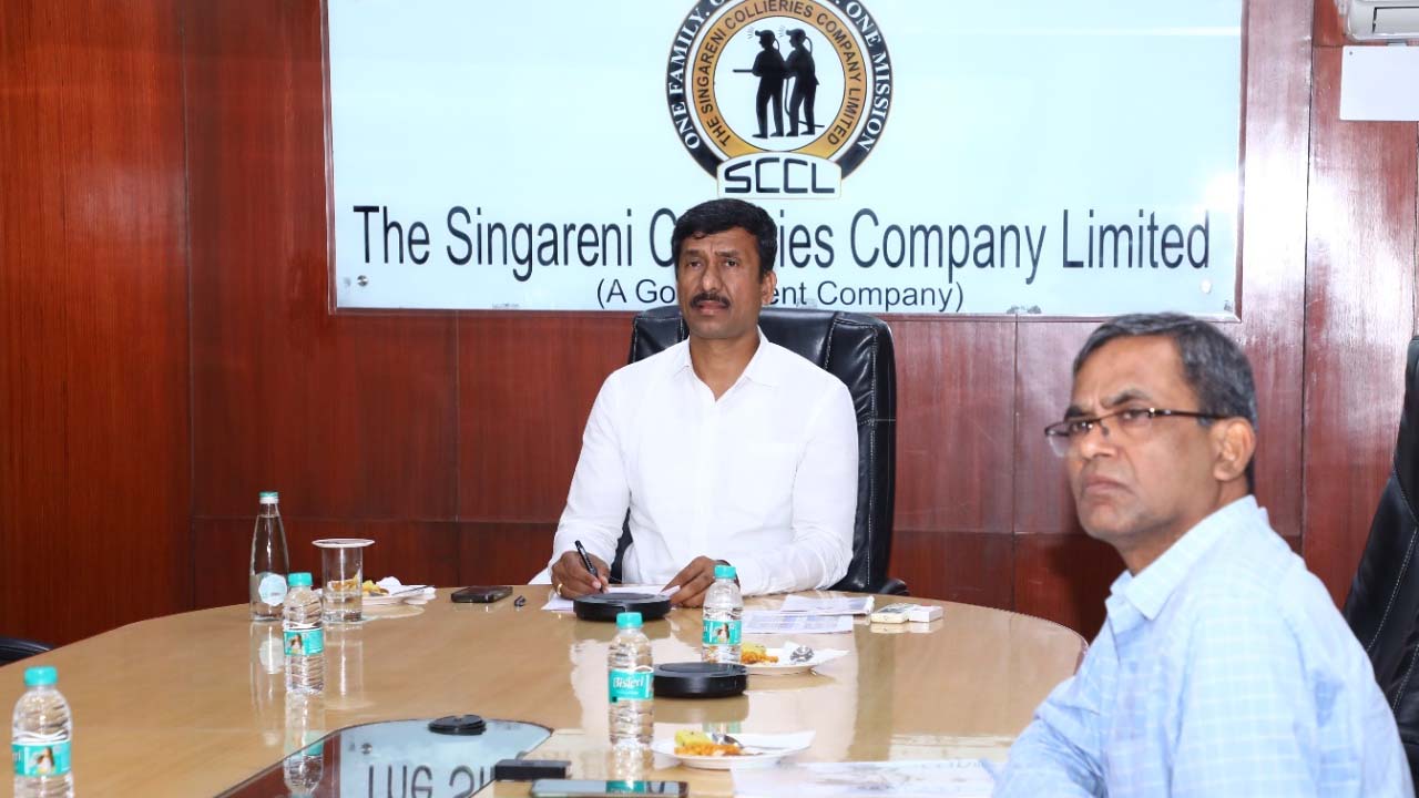 Singareni | వర్షాకాలంలోనూ బొగ్గు ఉత్పత్తి తగ్గొద్దు.. జీఎంలకు సింగరేణి సీఎండీ బలరామ్‌ ఆదేశం