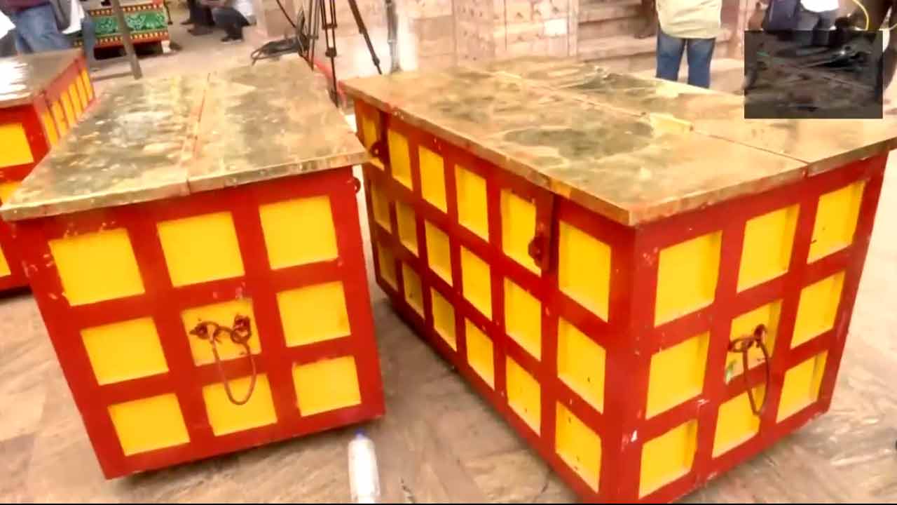 Ratna Bhandar | జగన్నాథుడి ఆలయానికి ప్రత్యేక ట్రంకు పెట్టెలు.. ఇవాళ తెరుచుకోనున్న రత్న భాండాగారం..!