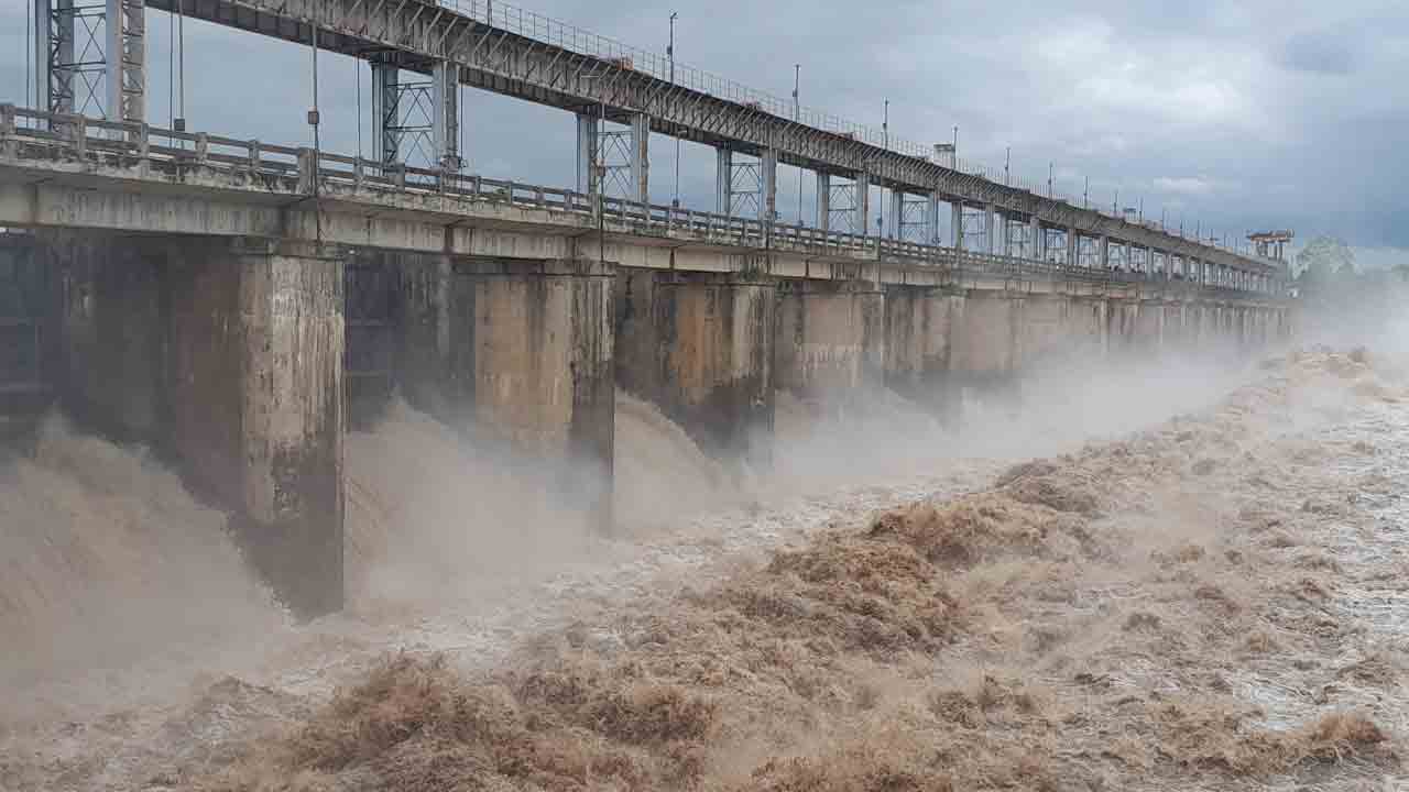 తాలిపేరు ప్రాజెక్టుకు భారీగా వరద