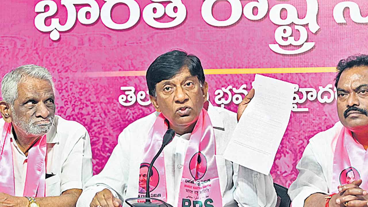 కాజీపేటకు కోచ్‌ఫ్యాక్టరీ ఇవ్వాలి