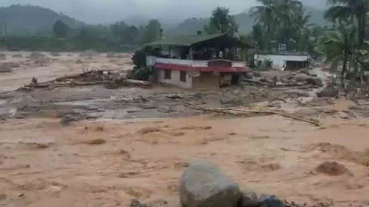 Wayanad | 24 గంటల్లో 372 మిల్లీమీటర్ల వర్షపాతం.. వయనాడ్‌ విలయంలో 60 దాటిన మృతుల సంఖ్య