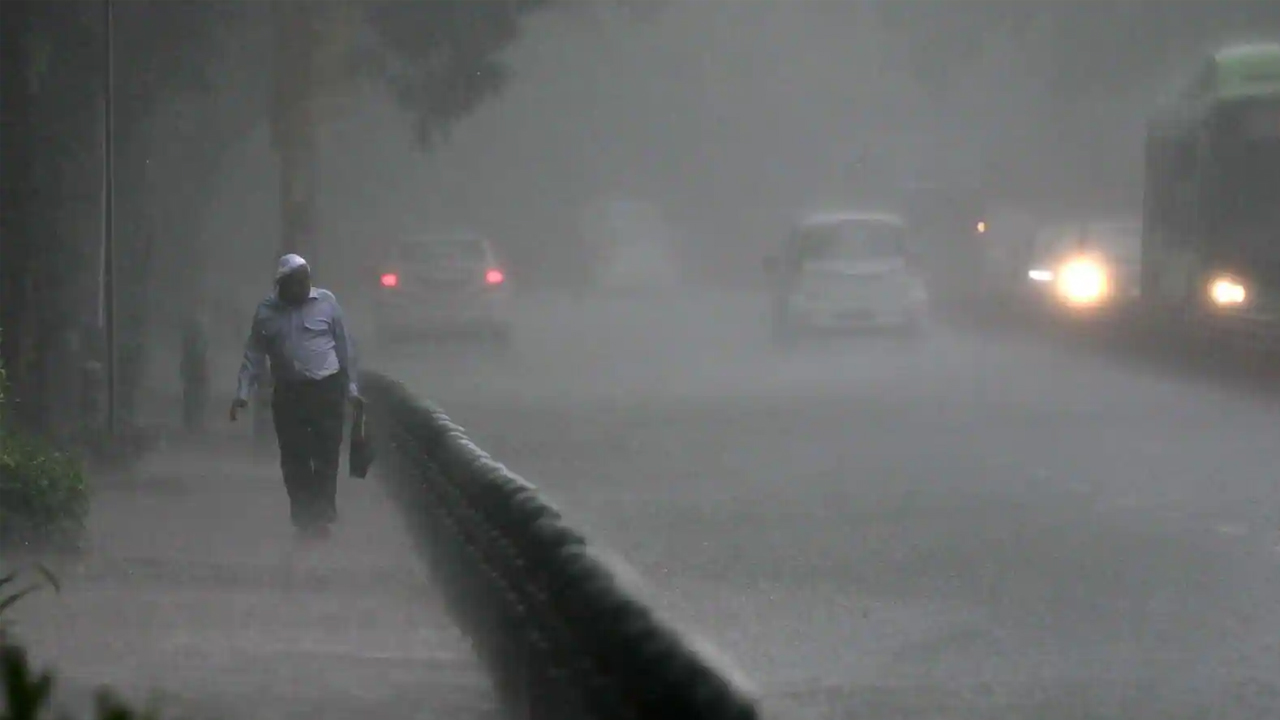 Weather | ఏపీ, తెలంగాణ సహా 19 జిల్లాల్లో భారీ వర్షాలు.. రెడ్‌ అలెర్ట్‌ ప్రకటించిన ఐఎండీ