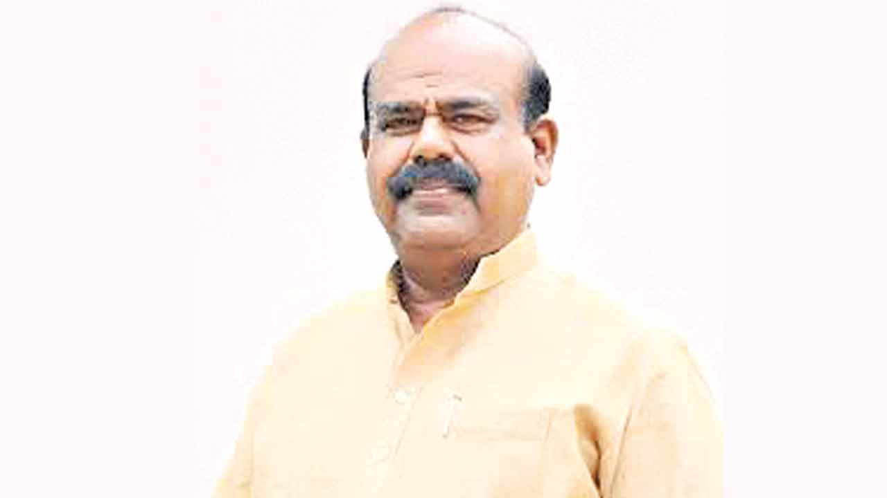 మండలిలో బీఆర్‌ఎస్‌ పక్షనేతగా మధుసూదనాచారి