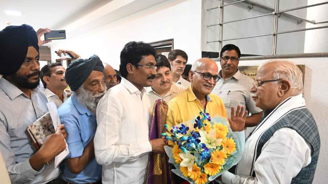 కేంద్ర మంత్రిని కలిసిన ఏఐపీఈఎఫ్‌ బృందం